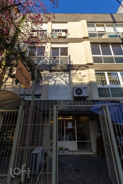 Image 20 - 232032